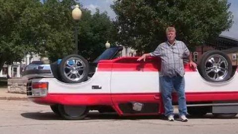 فيديو : رجل يبني شاحنة قابلة للقيادة علي سقفها بتكلفة 6000 دولار